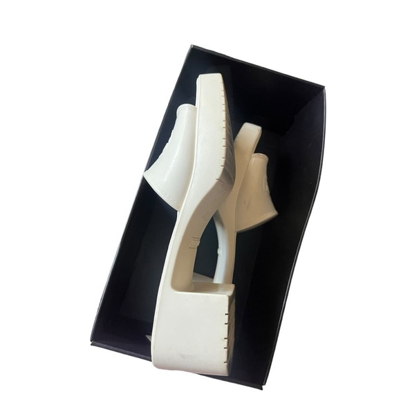 Coach Scarlett sandal cream color women's size 8 - Picture 4 of 8